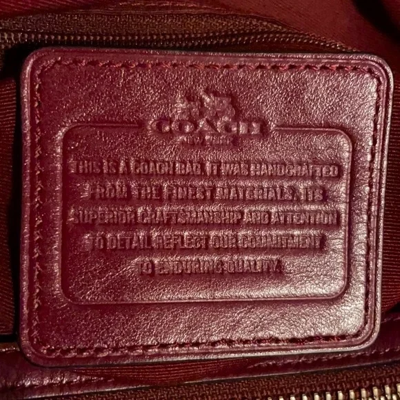 Coach Carlyle Smooth Leather Merlot Shoulder Bag Purse - Picture 13 of 13